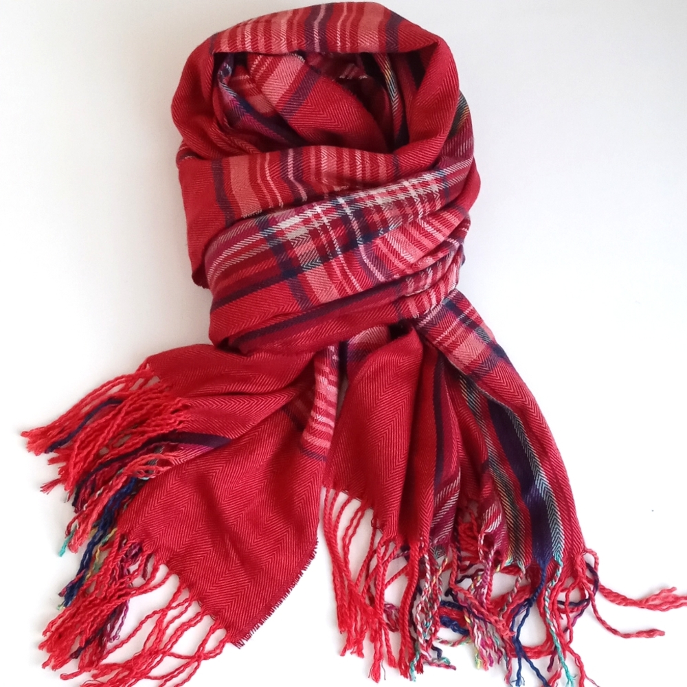 Large Preppy Women’s Scottish Red Plaid Fringed Oversized Scarf (Super Soft) - Picture 2 of 10